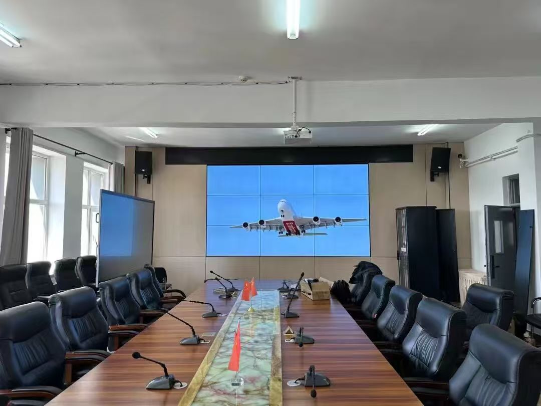 液晶拼接屏拼缝怎么选？0.88mm vs 1.7mm vs 3.5mm实战对比